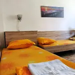 Slavkova 4*